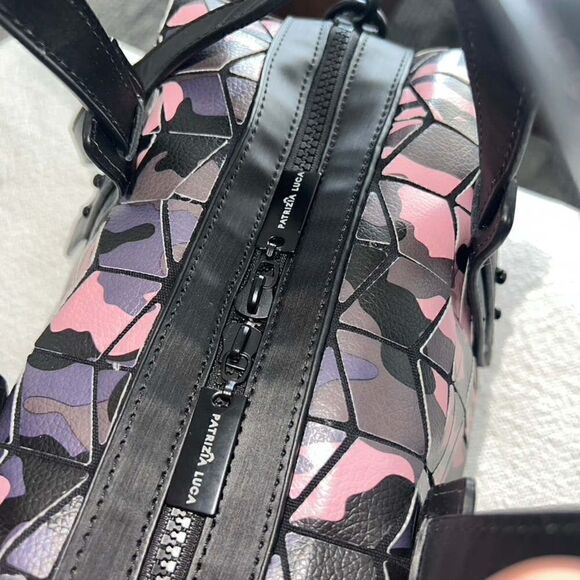 PATRICIA LUCA Milano Geo Shaped Pink Camo Hand Bag Shoulder Strap - Picture 6 of 7